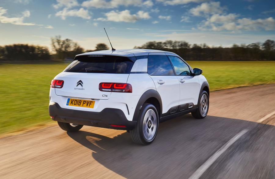  Citroen C4 Cactus 2018 года  (UK) (фото 12 из 30)